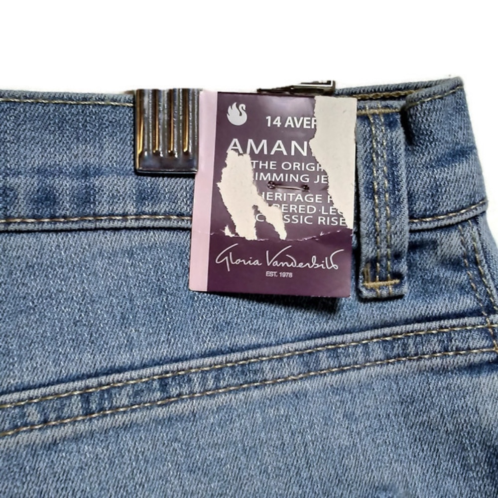 Gloria Vanderbilt Maya Wash Amanda Mom Jeans - Picture 4 of 7